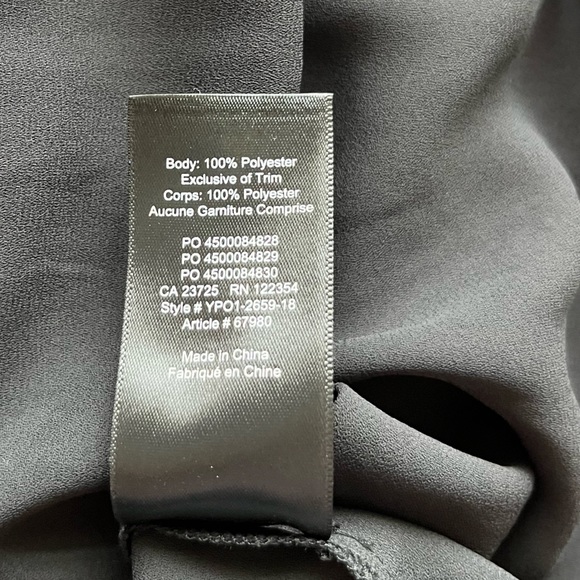 Aritzia Babaton Grantland Off Shoulder Smocked Blouse - Picture 8 of 10